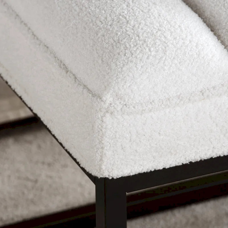 Banc en velours avec base en métal pour chambre à coucher ou entrée
