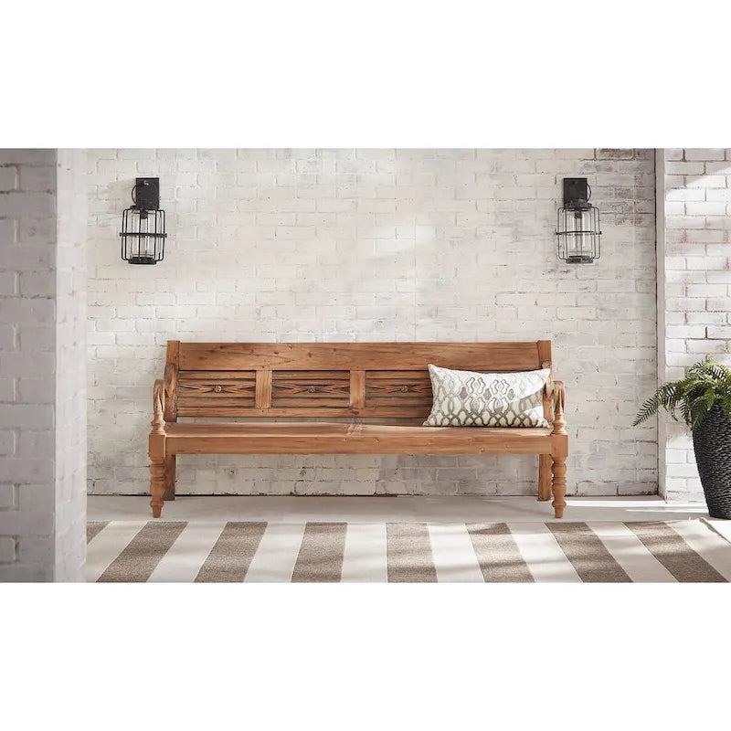 Banc en teck ancien cultivé en plantation