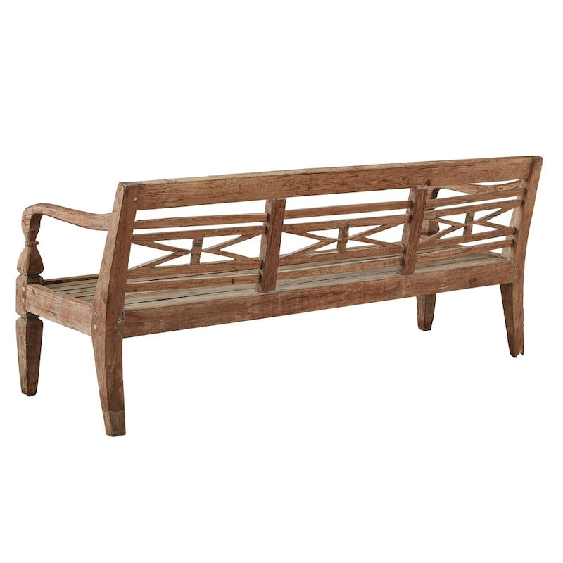 Banc en teck ancien cultivé en plantation